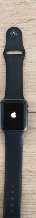 Часовник Apple Watch SE