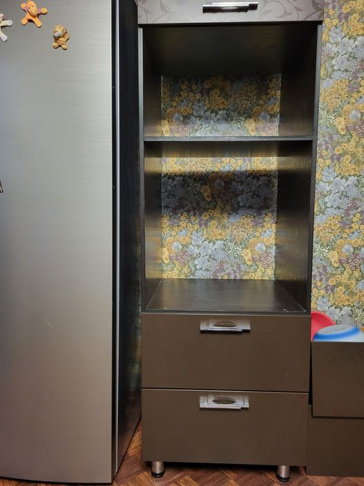 Продам два шкафа