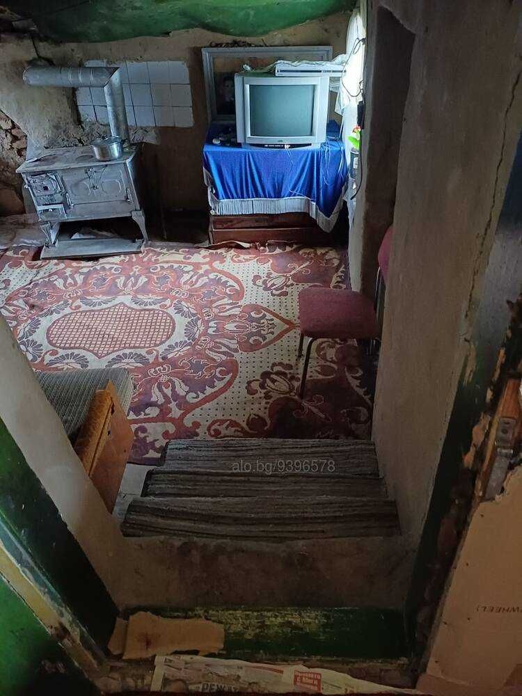 Къща за ремонт в Видно