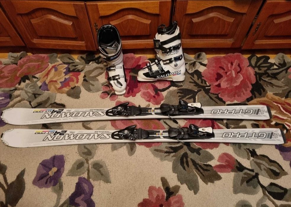 Clapari Salomon X3 - Flex 130 si Schiuri Salomon GT PRO