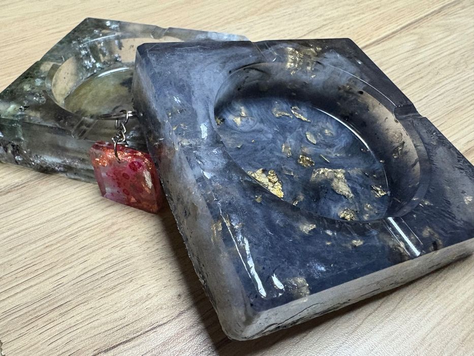 Пепелник от смола