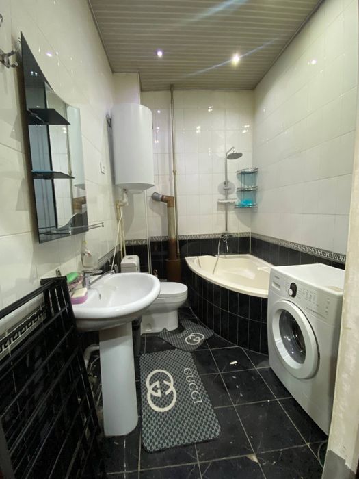 Новза метро ҳудудида 2 хона ли уй ижарага берилади