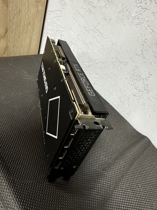 Placa video Gaming RTX 3060 Ti HP OEM 8GB – rece și puternică