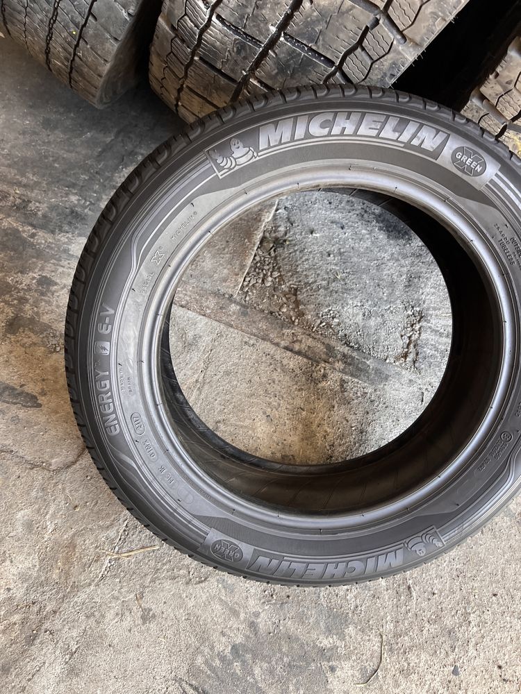 2 anvelope vara 195/55/16 , Michelin !