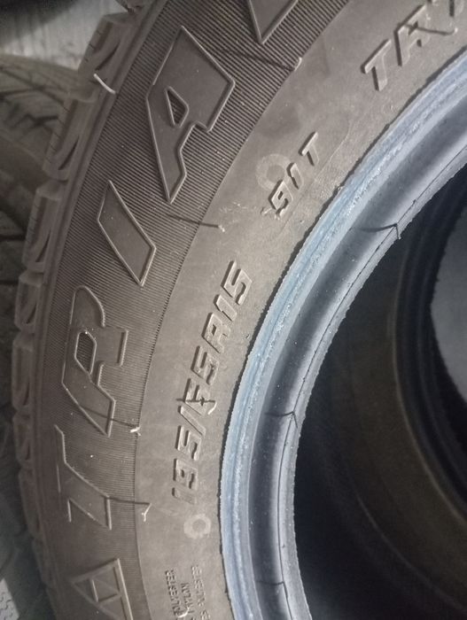 Продам шины трианжл и диски.