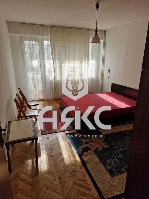 Тристаен обзаведен апартамент в кв. Дианабад до МЕТРОСТАНЦИЯ