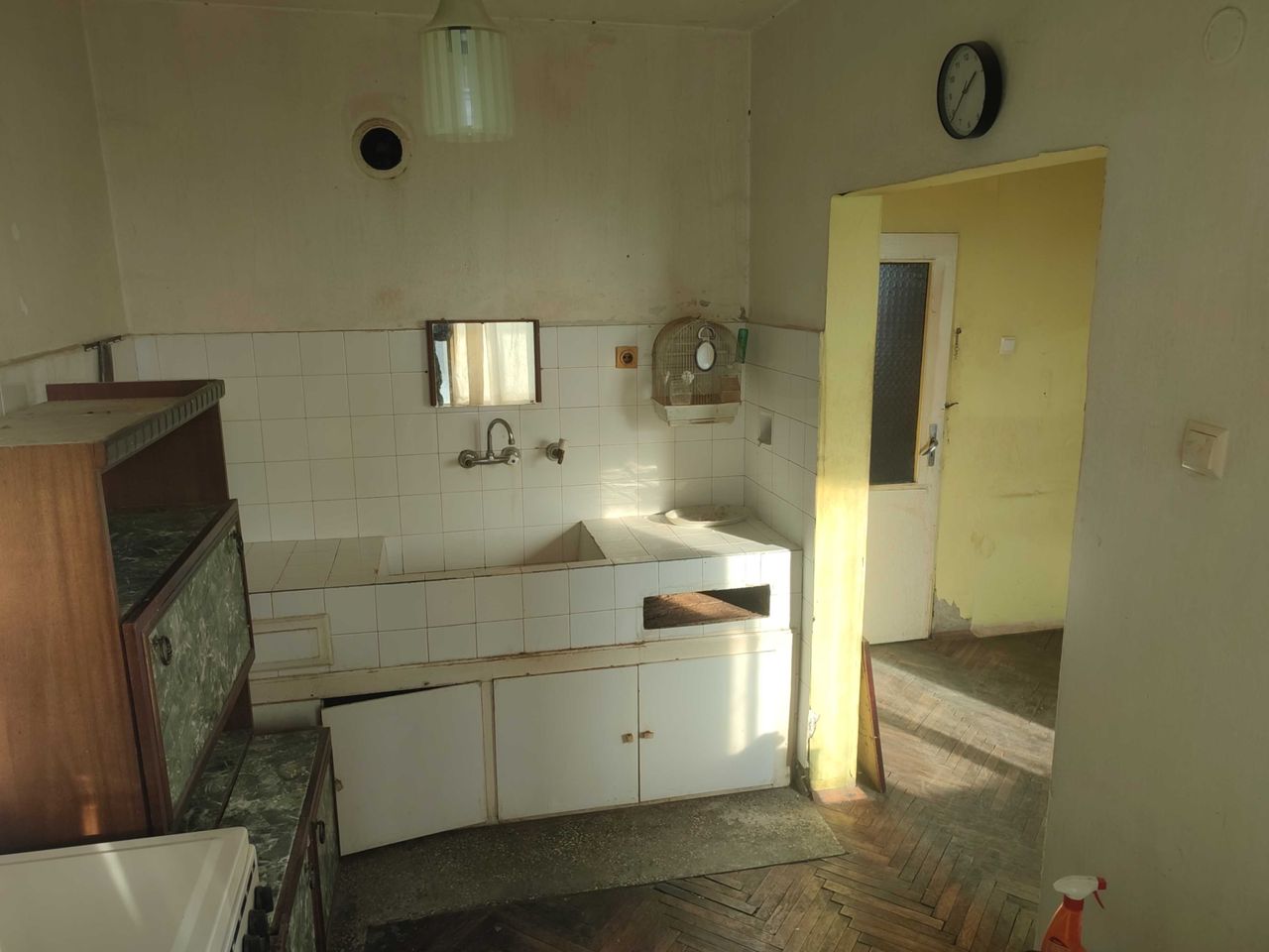 Продава се Четиристаен апартамент в Търговище, Център - 110 кв.м за 719 €/кв.м - Снимка #3