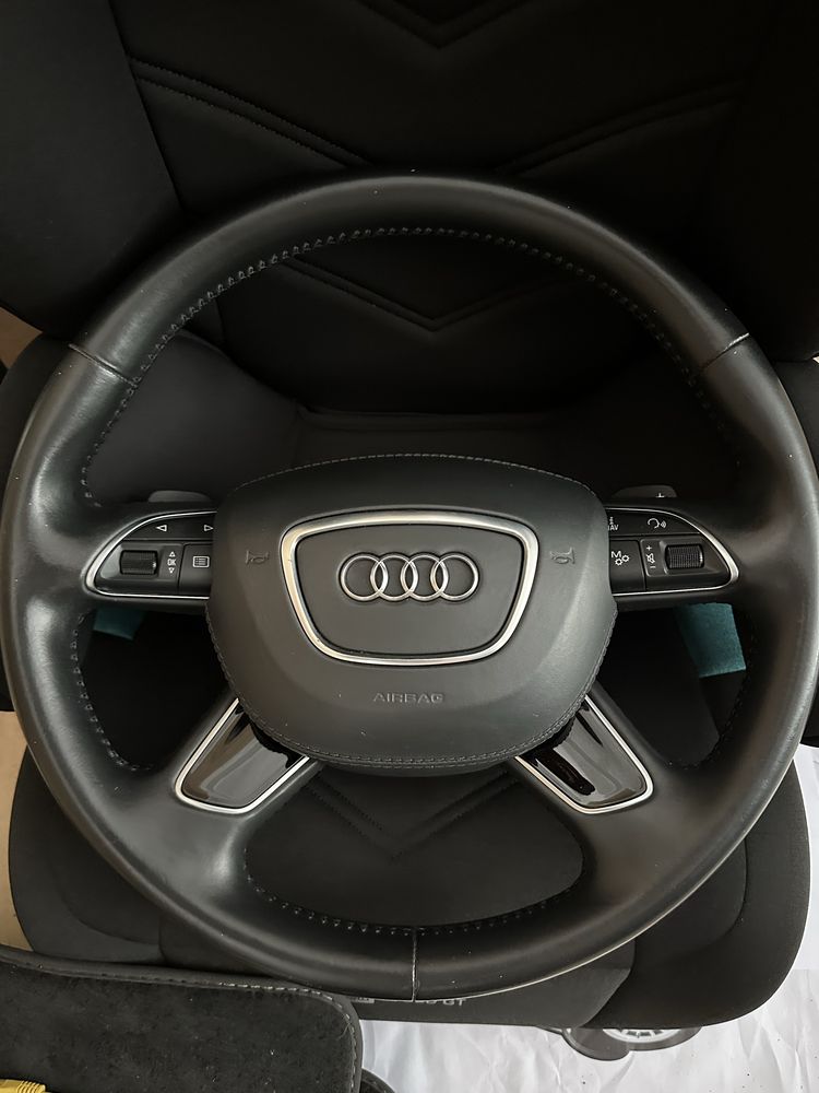 Волан Ауди А8 с подгрев Audi A8