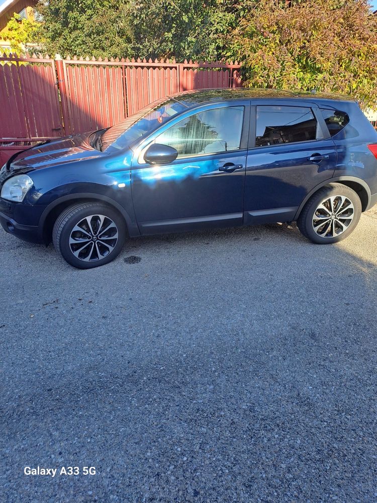 Nissan Qashqai .