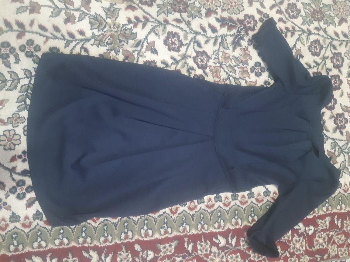Продаются зимнее платье, леггенсы и брюки