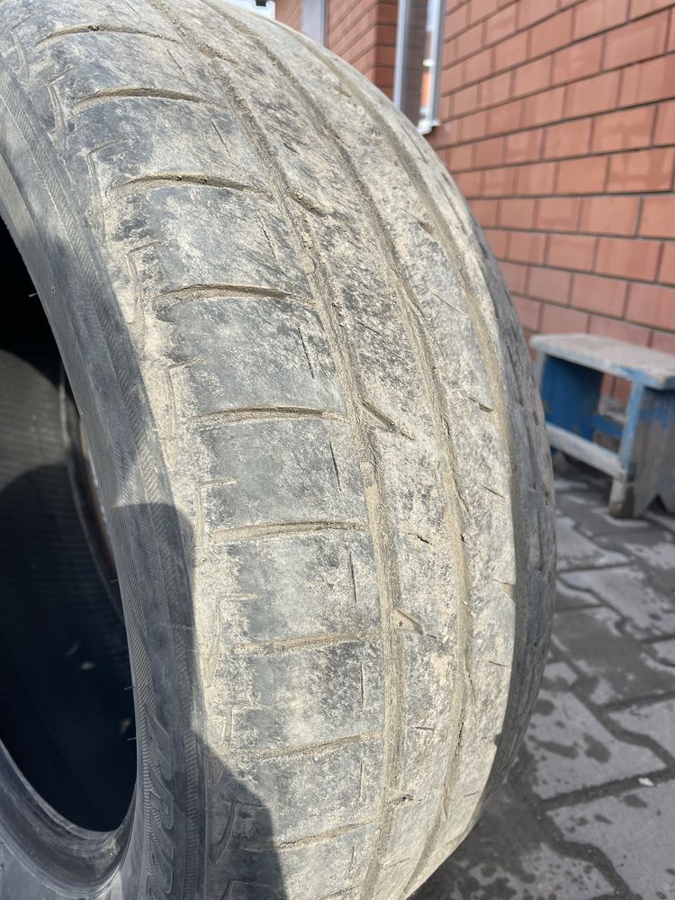 Летняя резина  Bridgestoun 225/55 R17