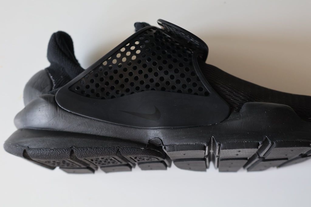 Дамски маратонки Nike Sock Dark