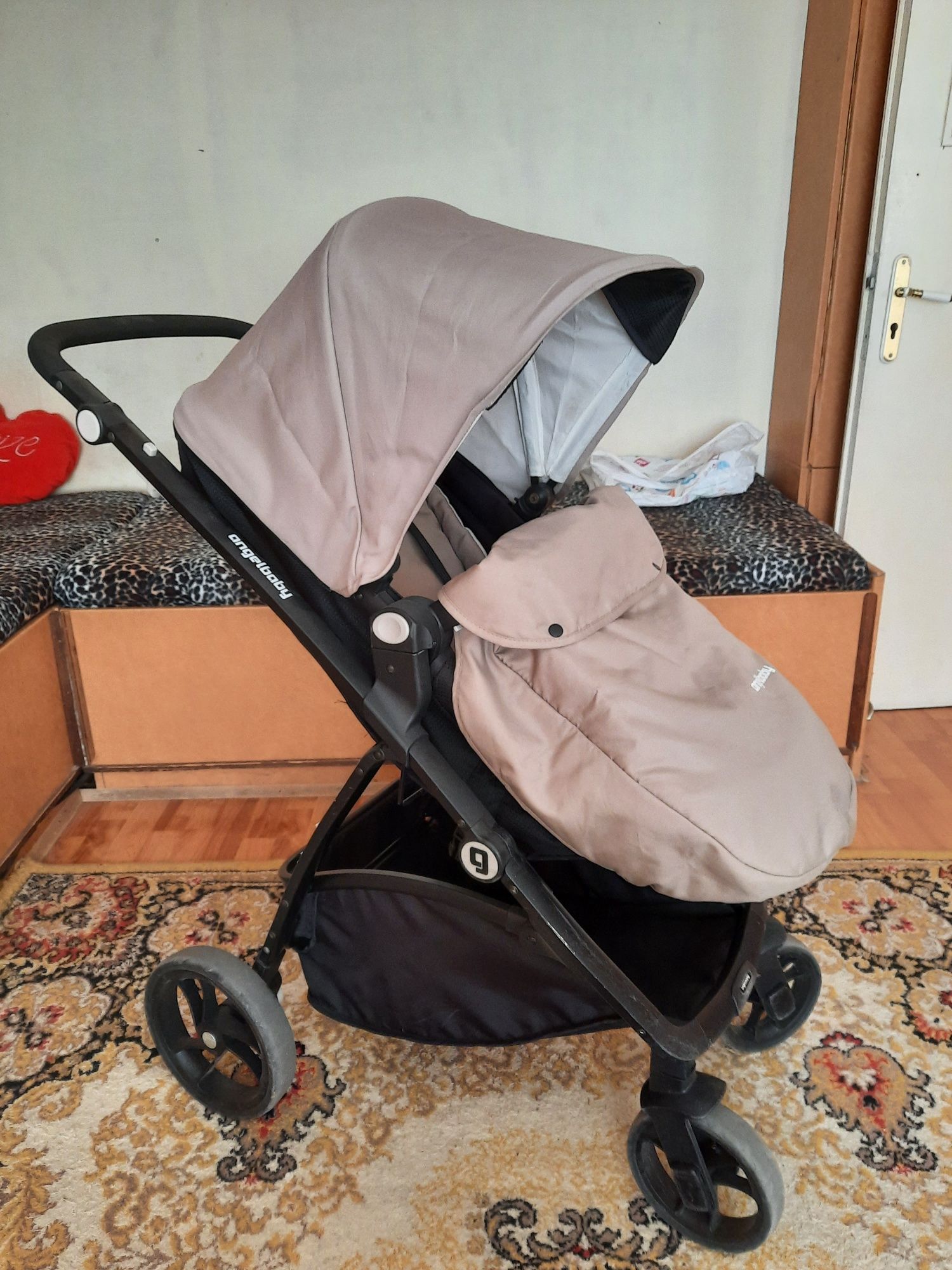 Бебешка количка angelbaby +подарък лятна тип чадър