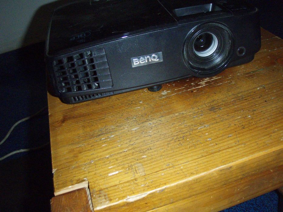 Videoproiector cu lampa 3D SVGA 800x600 3200 lumeni Benq MS506