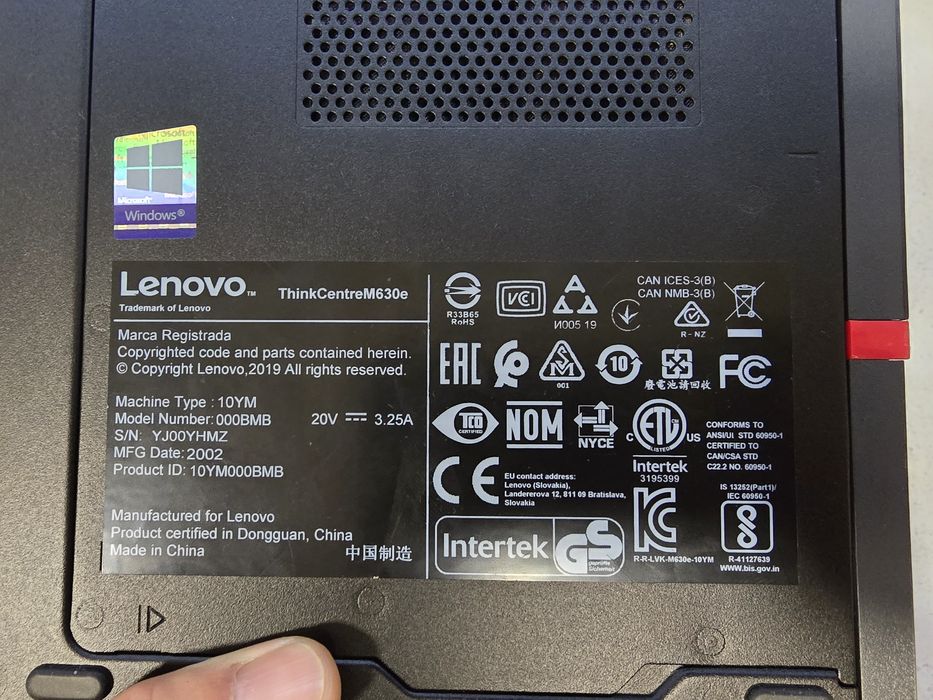 Mini PC calculator Lenovo i3 Gen 8 ca nou.