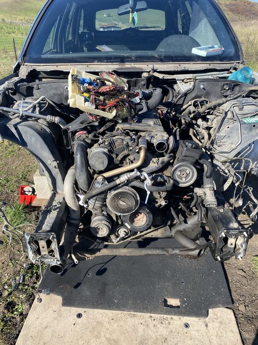 Dezmembrez bmw x5 e53 nfl !