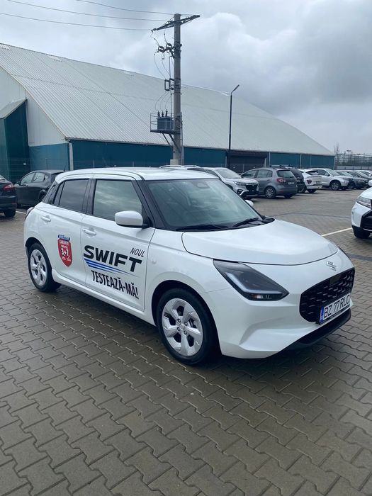 Suzuki Swift Suzuki Swift Passion 2WD 5MT Hybrid 2025
