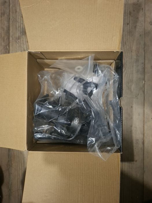 PENN Rival tm rvlbk7 000LC
LONG-CAST   
TM
RVLBK7000LCN