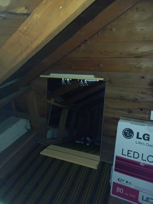 chiuveta baie,bucatarie,robinet,dulap baie,oglinda baie,broaste usa