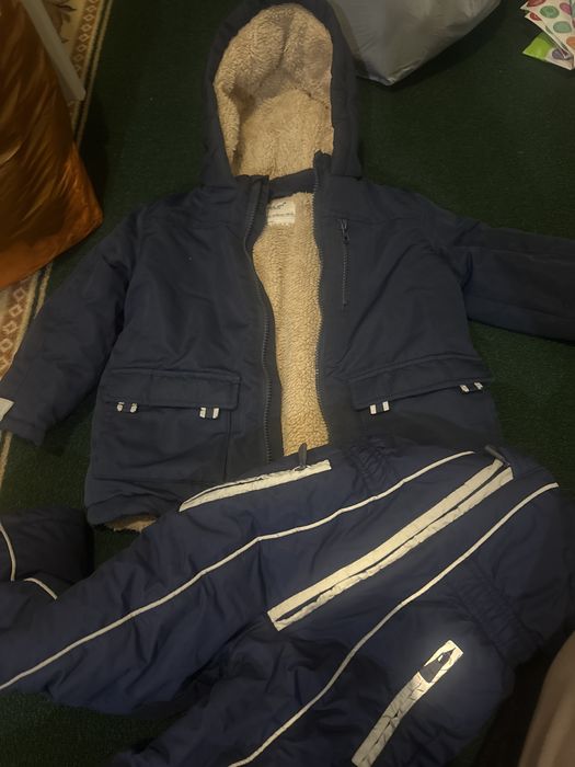 Продам куртку детскую отличного качества