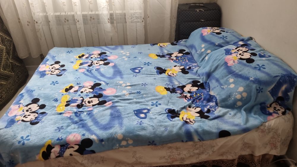 Диван с пуфиками