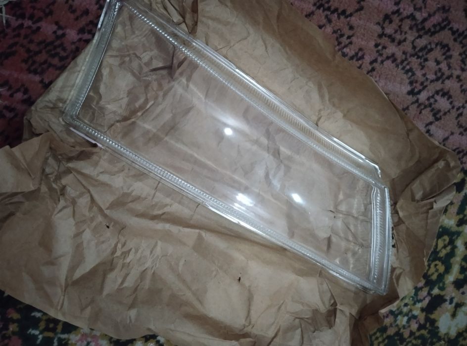 Продается противотуманные фары и глаткие стекла на фары нексия 1