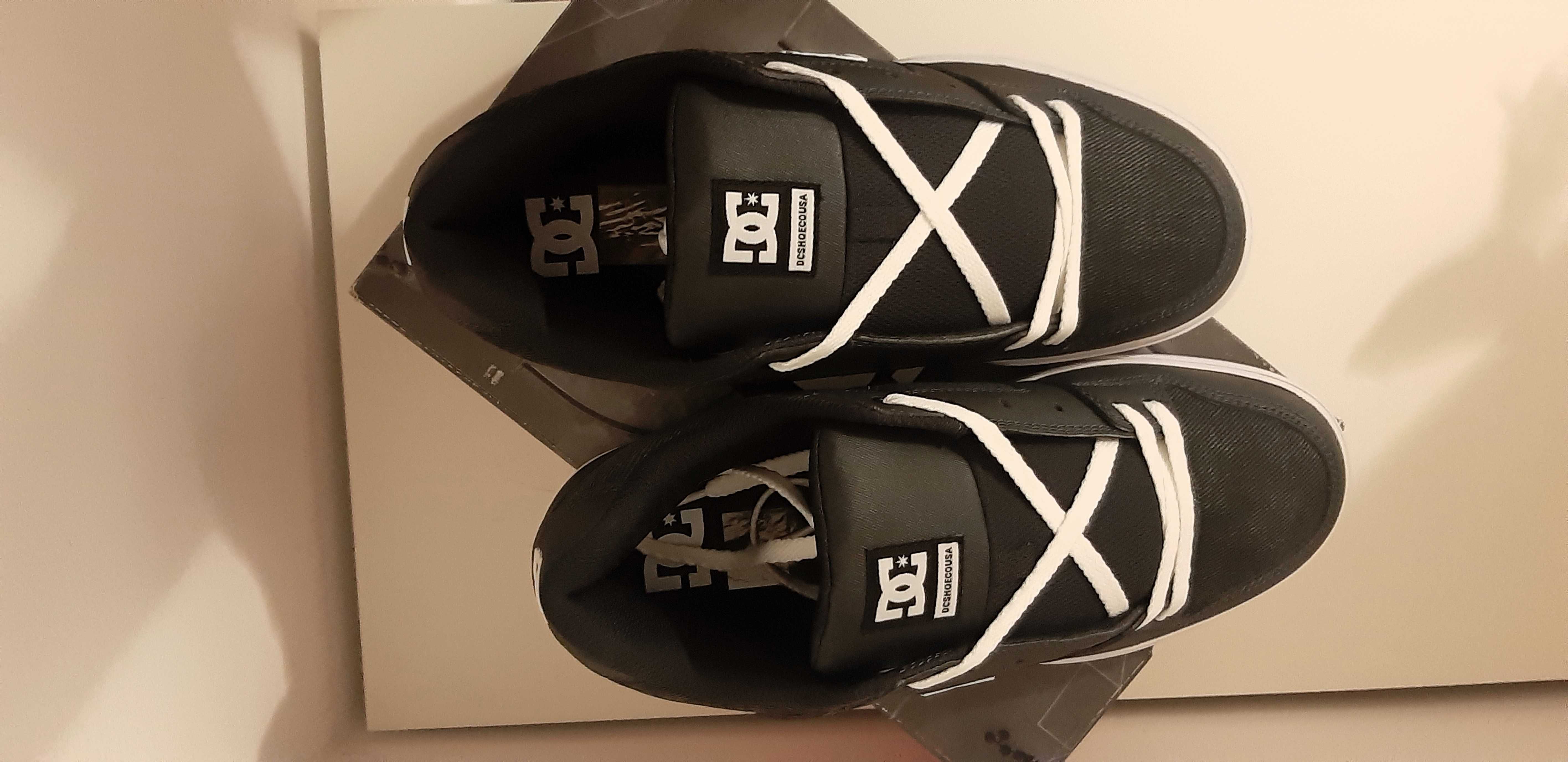 Кецове DC Shoes Pure - Black Destroy Wash, Чисто Нови, 44 номер