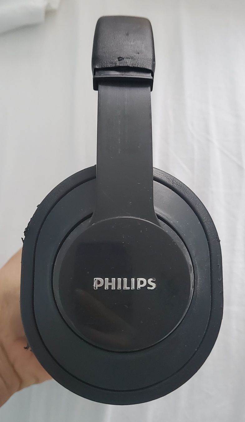 Наушники Philips со шнуром