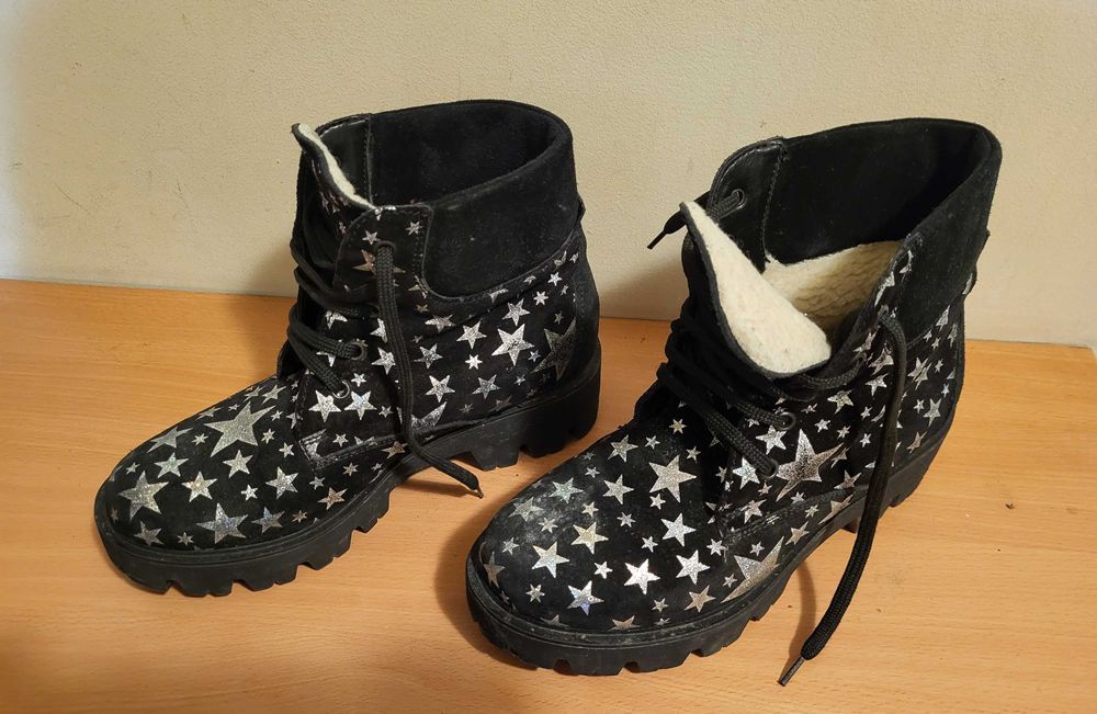 Ghete de damă îmblănite