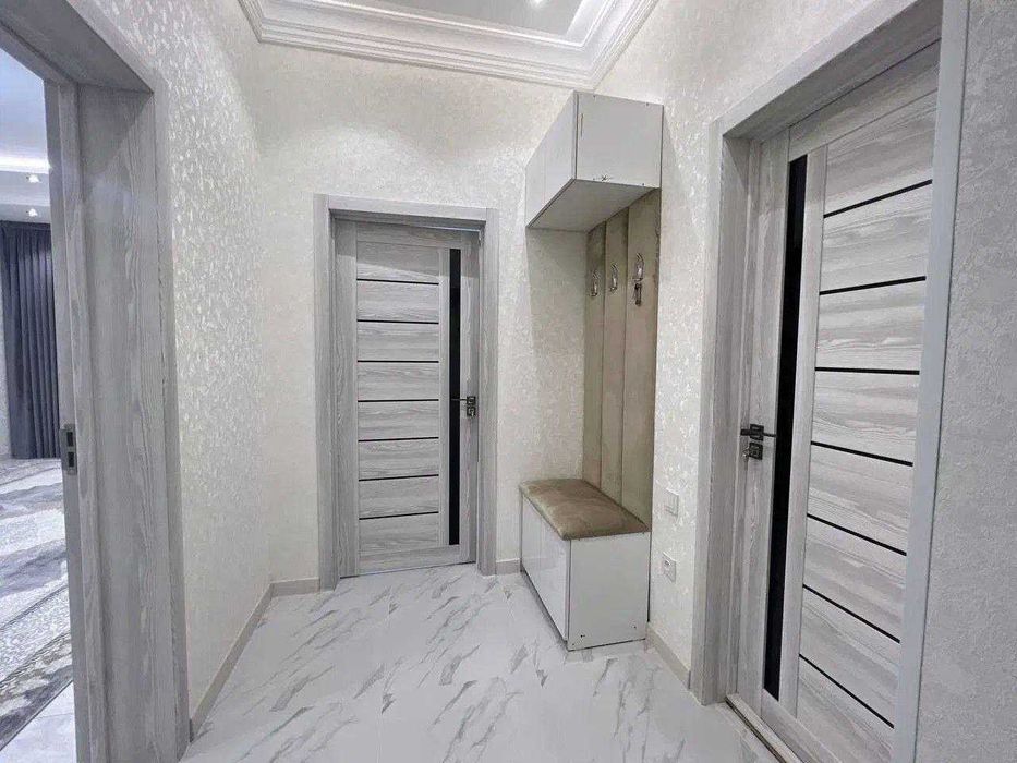 Продам квартиру на массиве Ялангач