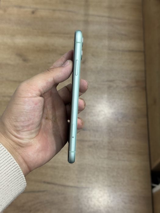 iPhone 11 128gb  77% Green
