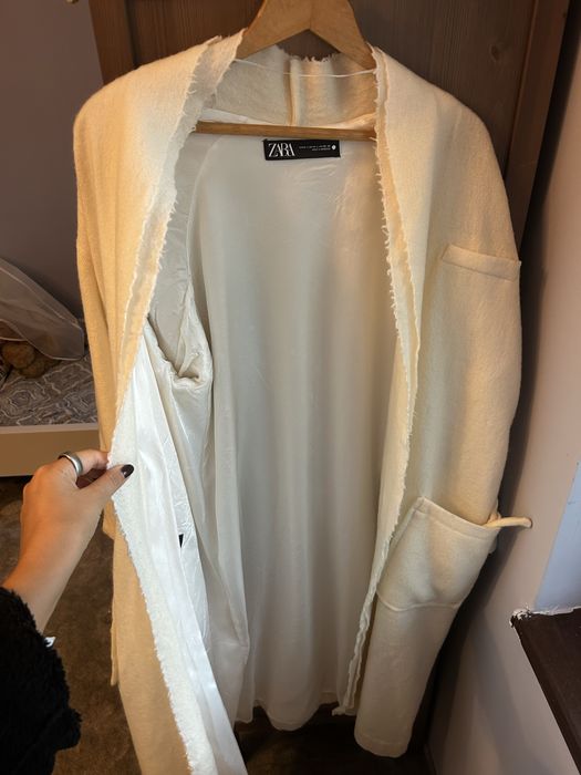 Палто от 100% вълна на ZARA