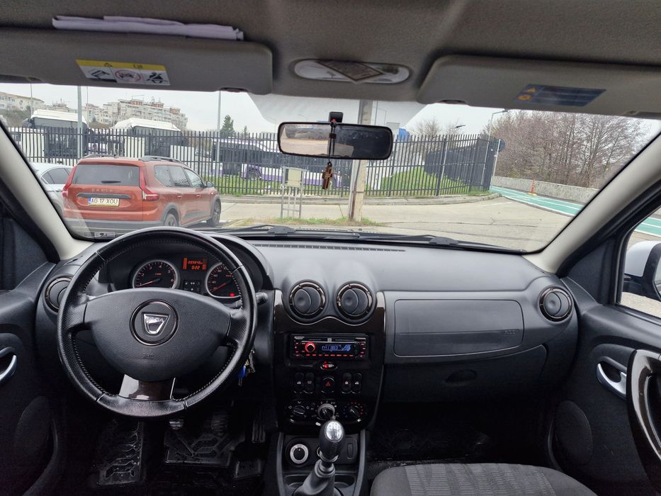 Proprietar vand DUSTER 4×4 diesel