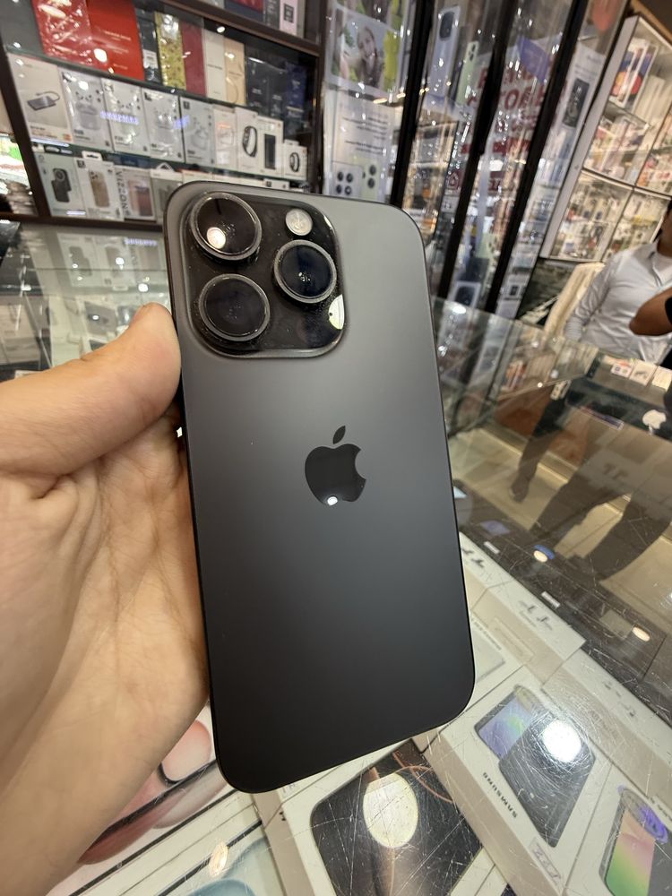 Iphone 15 pro 128 black 90%