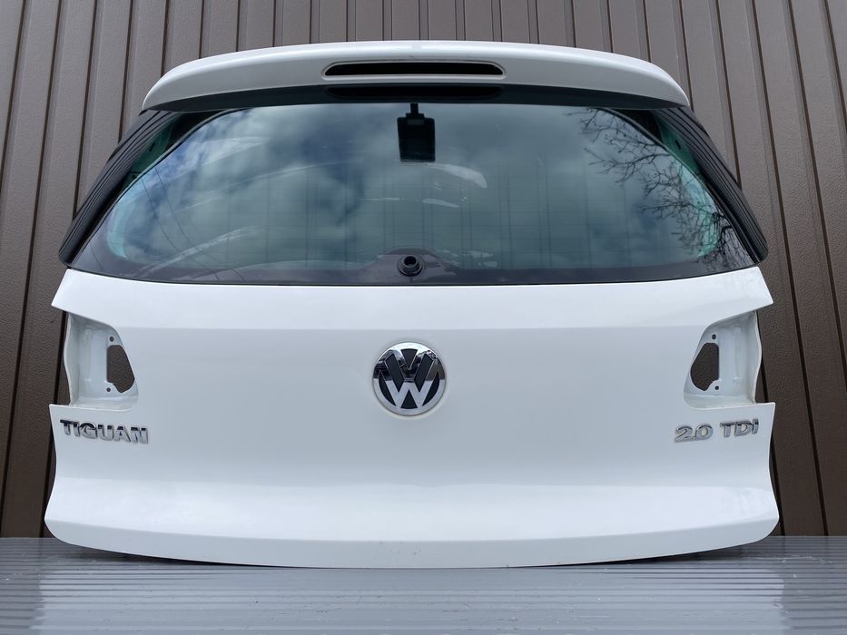 Haion vw Tiguan 5N 2007-2011 cod de culoare LB9A