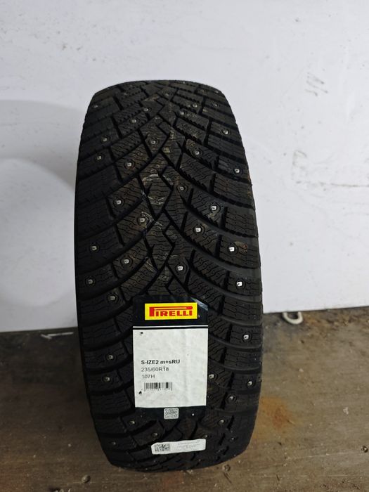 Зимние шипованные шины Pirelli Scorpion Ice Zero 2 235/60 R18 107H