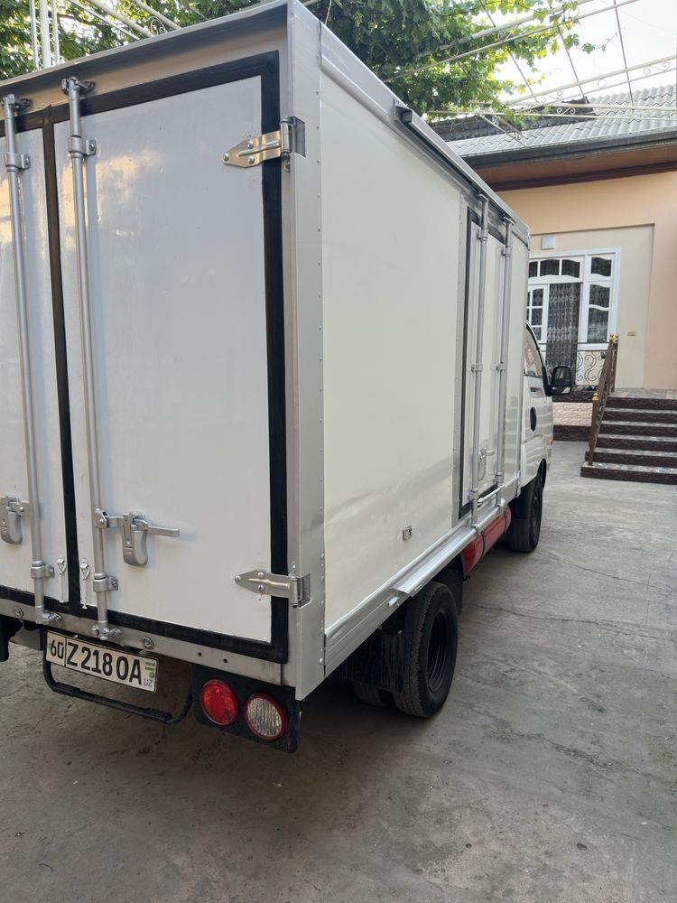 KIA BONGO 3 Refrigerator