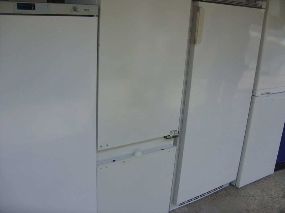 frigider tip combina frigorifica altus artic