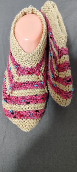 Терлици 5 лв.Гети 7 лв . Ръчно изплетени.