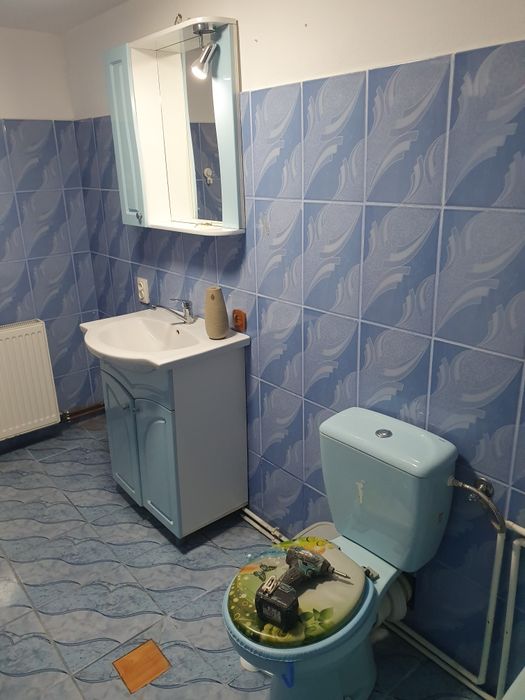Cada wc ghiuveta mobilier baie
