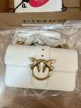 Оригинална чанта Pinko в бял цвят модел MINI LOVE BAG ICON