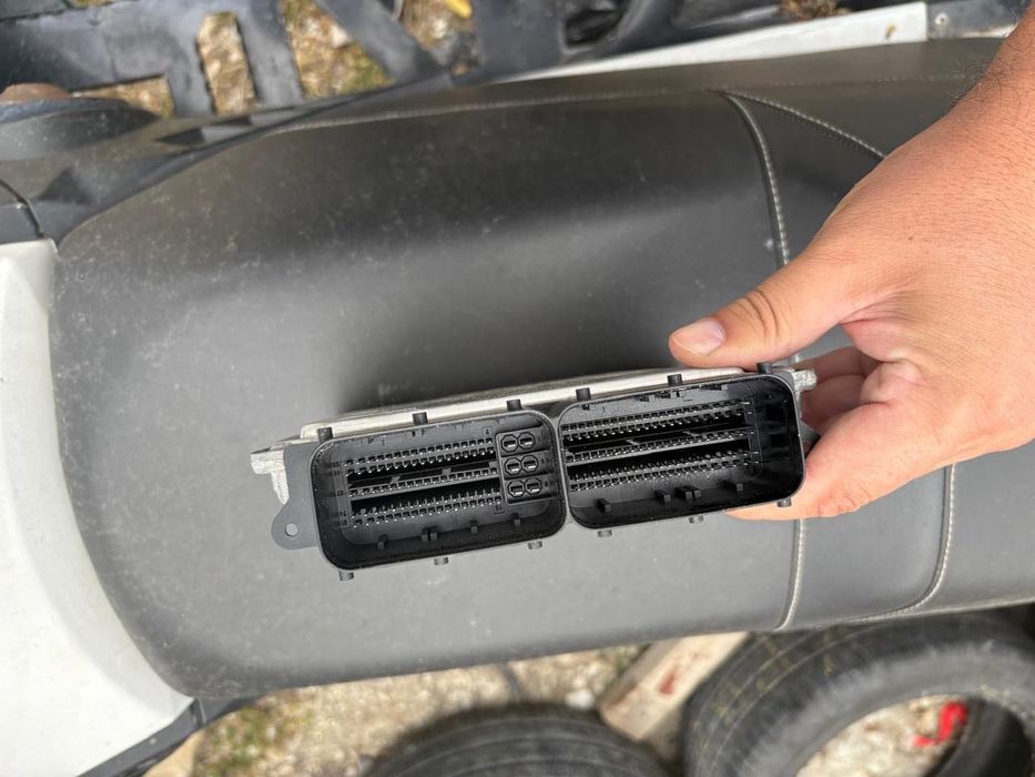 4g0907401n КОМПЮТЪР за двигател  на AUDI A6 C7 3,0TDI