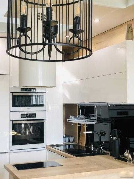 Дава се под наем Двустаен апартамент в Бургас, Зорница - 64 кв.м за 765 € - Снимка #2