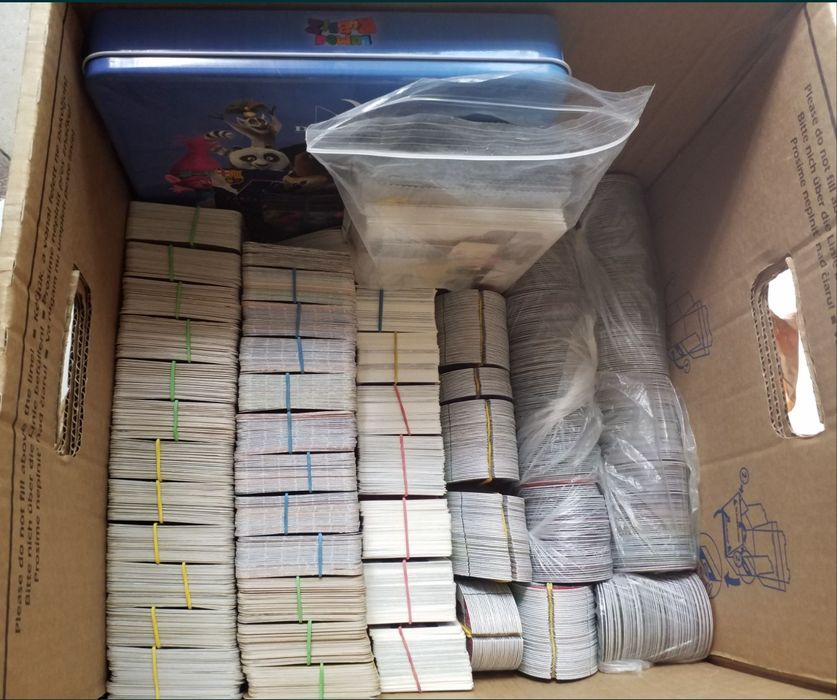 Animaterra,Star wars, Spongebob,Trolii, peste 3500 buc
Colecție Animat