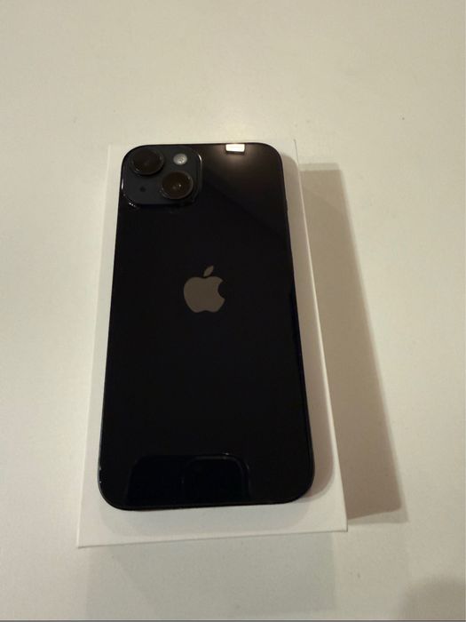 Vand Iphone 14 negru