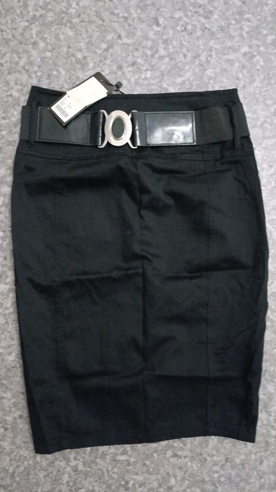 Юбки классика черный