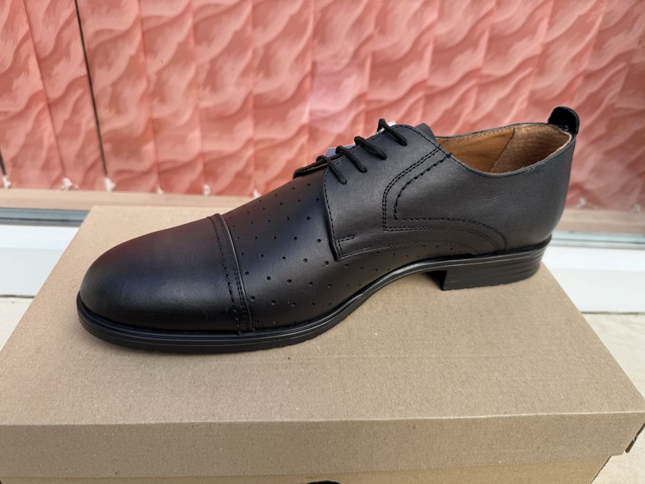 Летни обувки официални или служебни