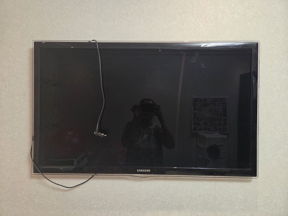 Продам телевизор Самсунг со смарт тв. В отличном состоянии.