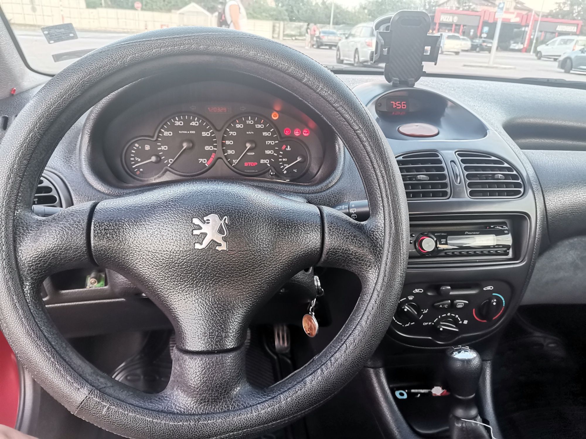 Peogeot 206, 2 врати