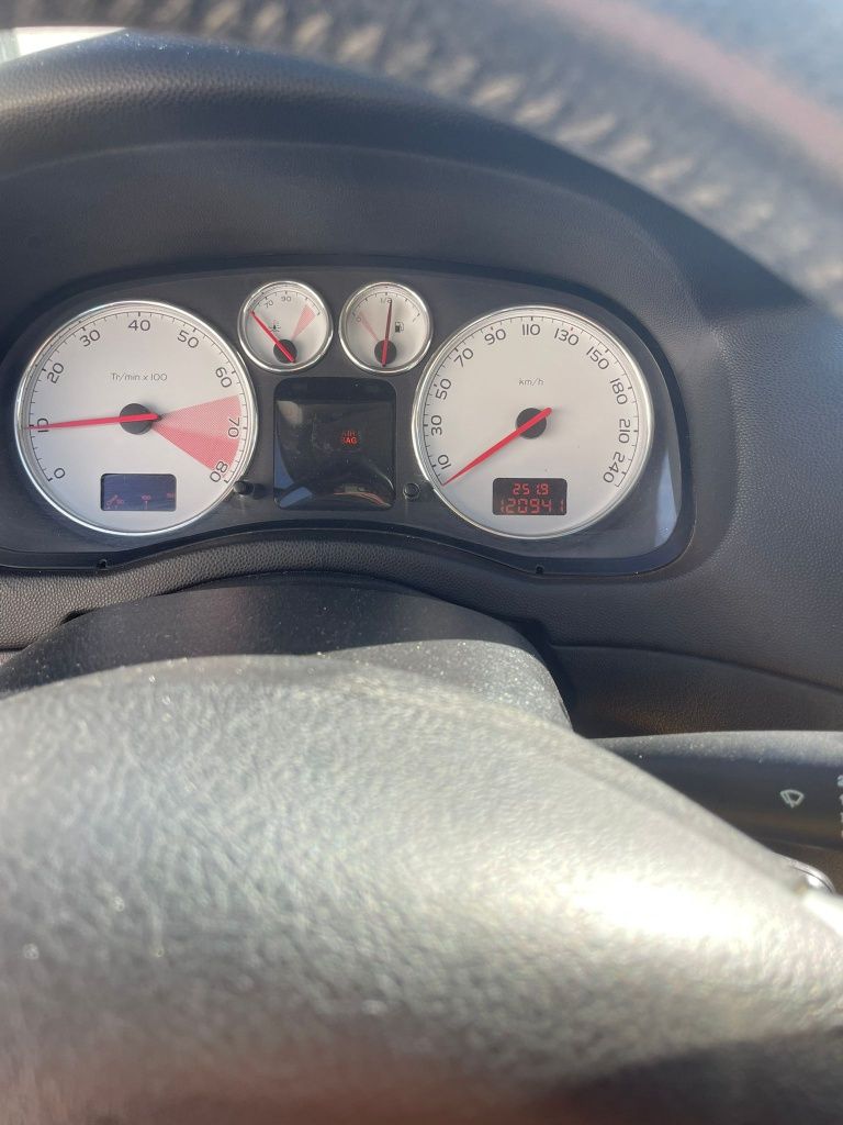 Vind peugeot 307cc